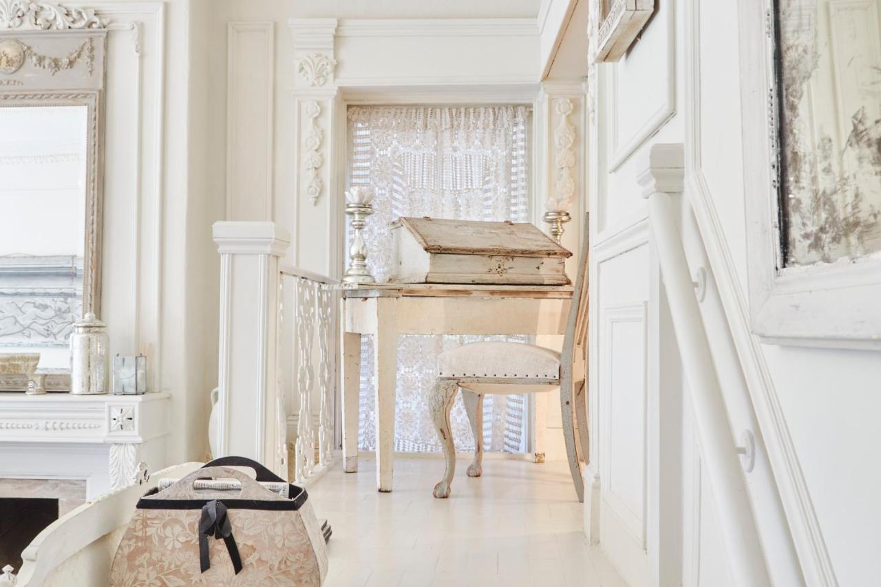 The Stunning French Boudoir Of Harrogate Apartment Bagian luar foto